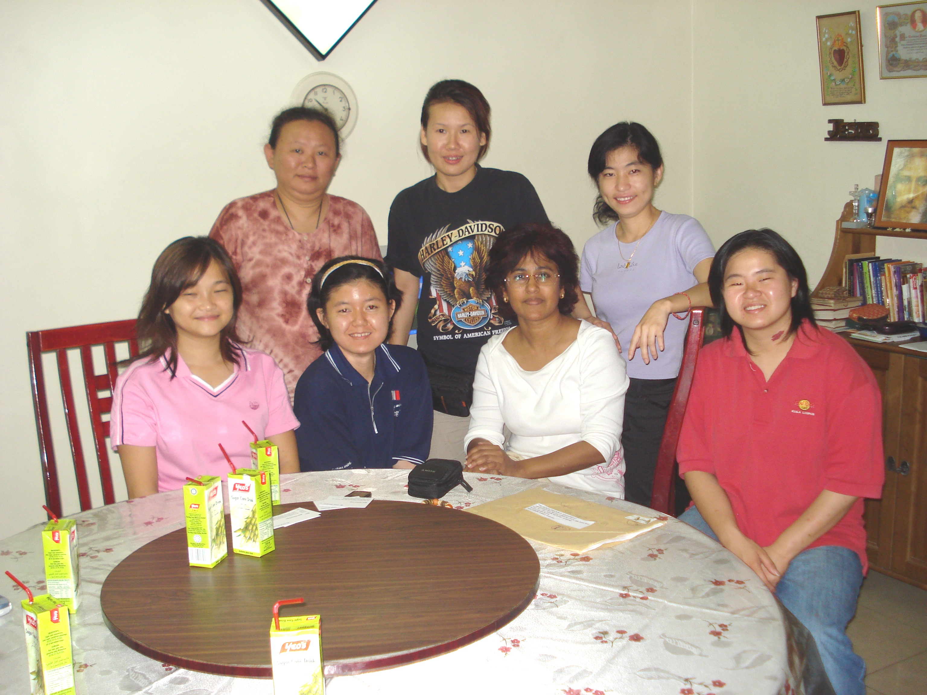 agnes-with-jane-angie-and-linda.JPG